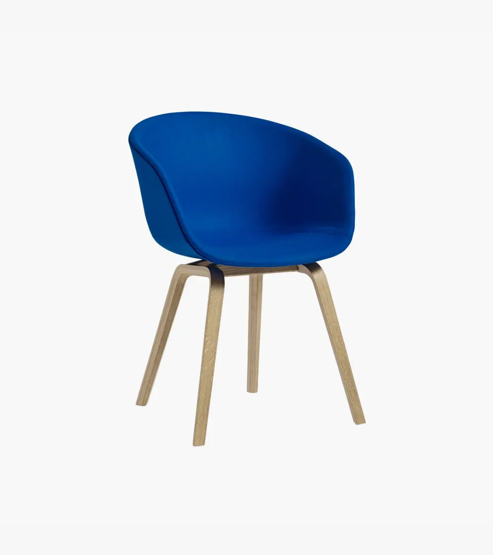 Wooden leg chair